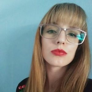 Meet your Posher, Joy